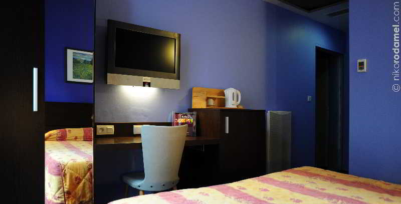 Urban Style, Hotel Le Cheval Noir, Saint-Etienne Eksteriør billede